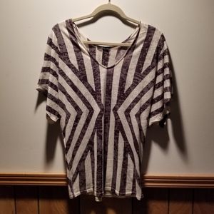 👙ENTI striped/aztec patterned tunic top